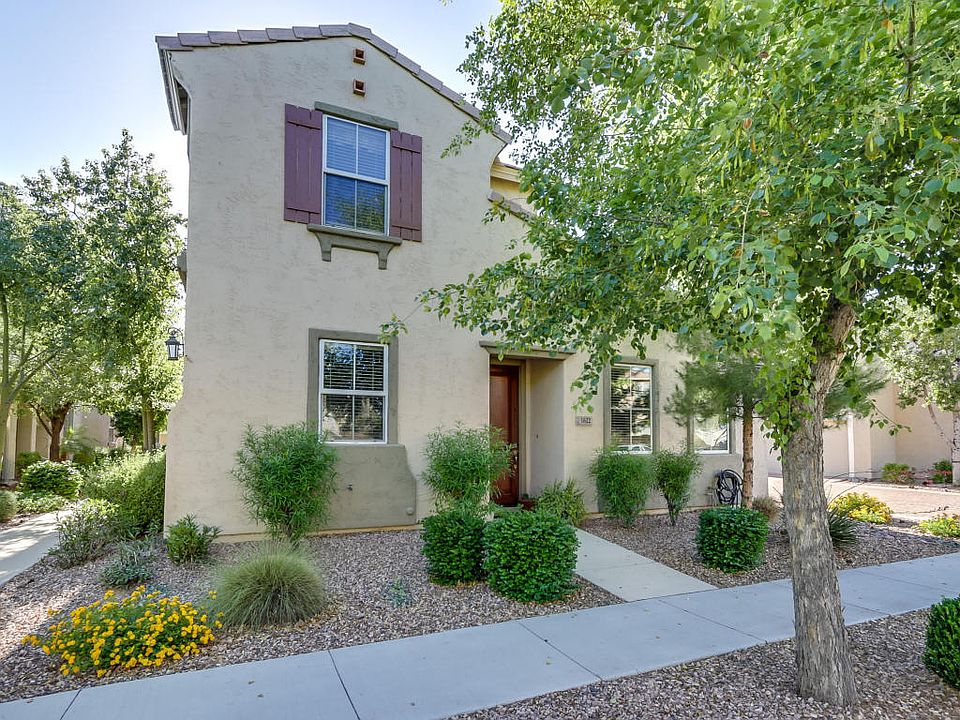 1st image of 1622 S Chatsworth