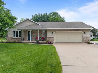 54 Opportunity Way, Appleton, WI 54915