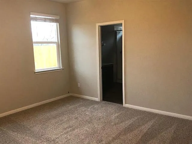 221 Naset Dr — Photo 10