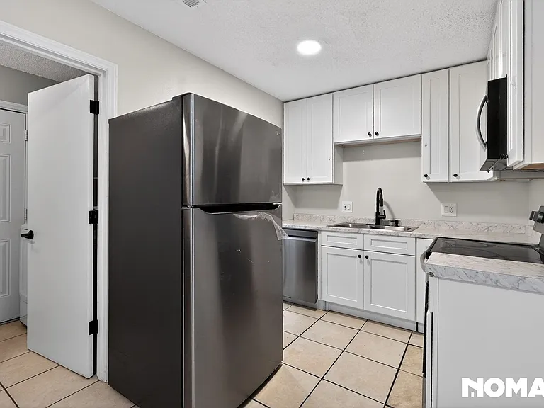 311 Cedar St #1 — Photo 22