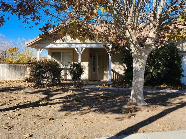 15208 Copper Canyon Cir, Victorville, CA 92394