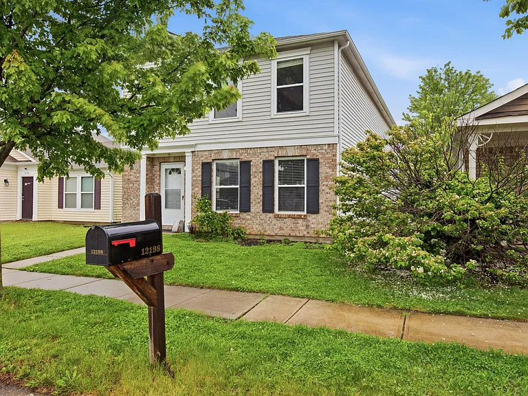 12192 Maize Dr — Photo 2