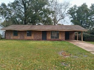 6924 Bienville Dr, Biloxi, MS 39532