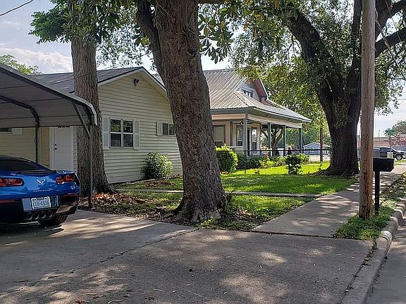 3rd image of 508 W Sealy St