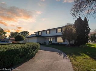 18251 Onyx St, Southfield, MI
