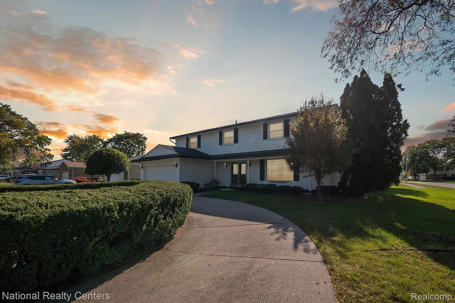 18251 Onyx St photo 1