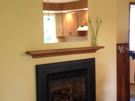 4th image of 10529 Alton Ave NE