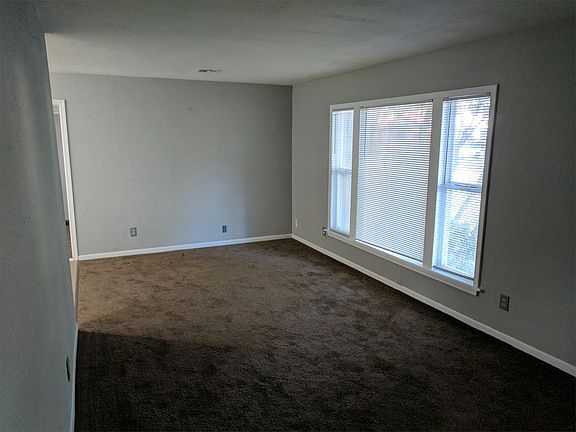 5th image of 2400 NW 40th St