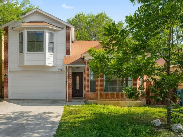 9367 Valley Hedge, San Antonio, TX 78250