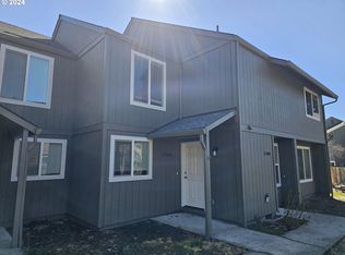 17482 SW Britetree Cir, Beaverton, OR 97007