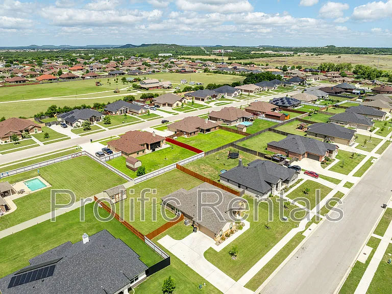 2509 Meadow Lark Dr — Photo 11