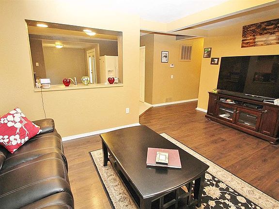 4th image of 7801 Scott Ln