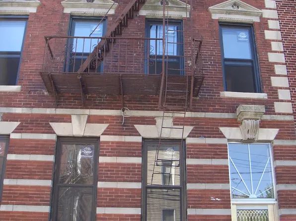 764 E 214th St APT 8, Bronx, NY 10467