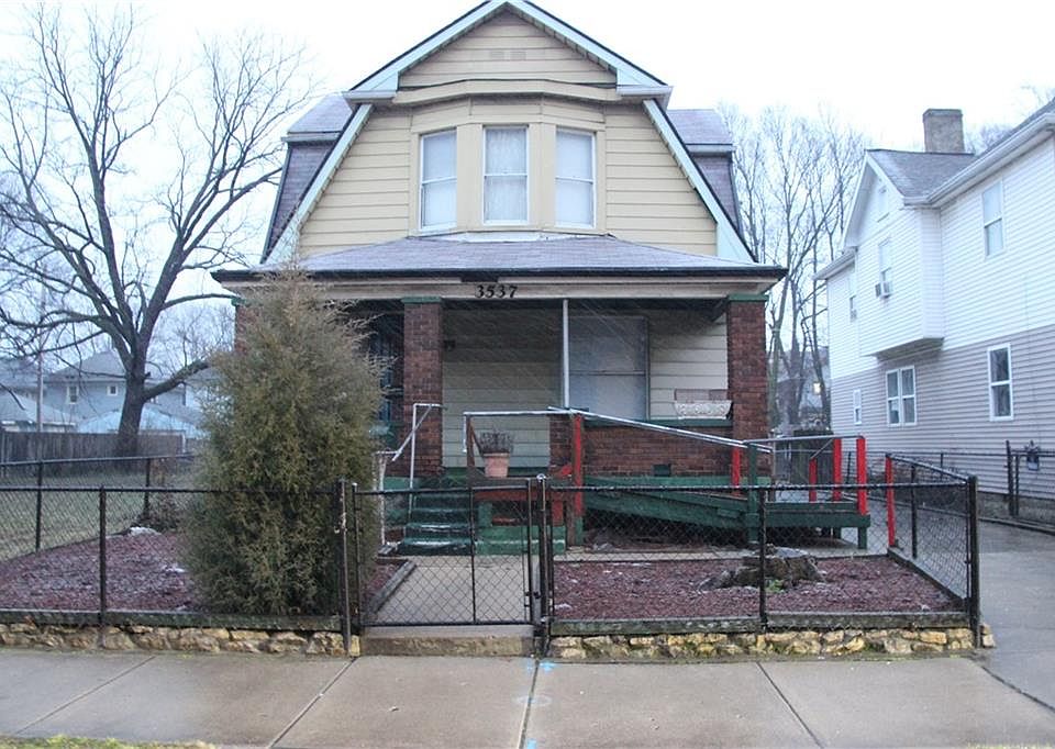 1st image of 3537 N Illinois St