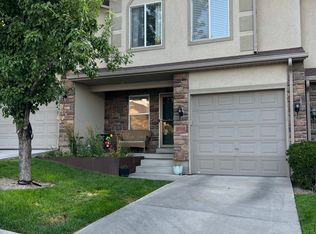 6738 S Balfour Ln, Murray, UT 84123