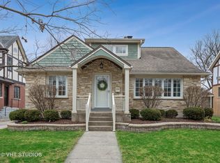 455 Uvedale Ct, Riverside, IL 60546