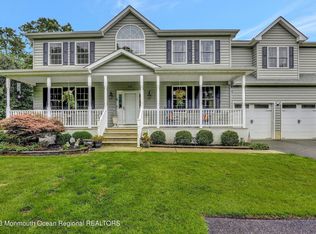 352 Lanes Pond Rd, Howell, NJ 07731