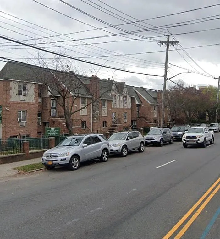 Building Photo - 3368 Baychester Ave #2
