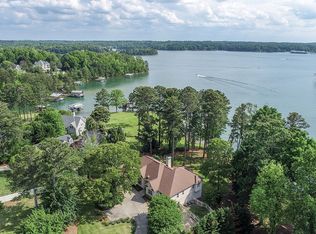 6723 Summercrest Ct, Flowery Branch, GA 30542