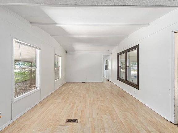 5th image of 2901 SW 91ST STREET
