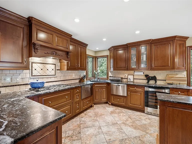 2533 Riva Ridge Ct — Photo 10