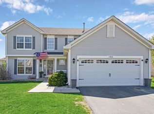 1400 Marigold Ln, Minooka, IL 60447