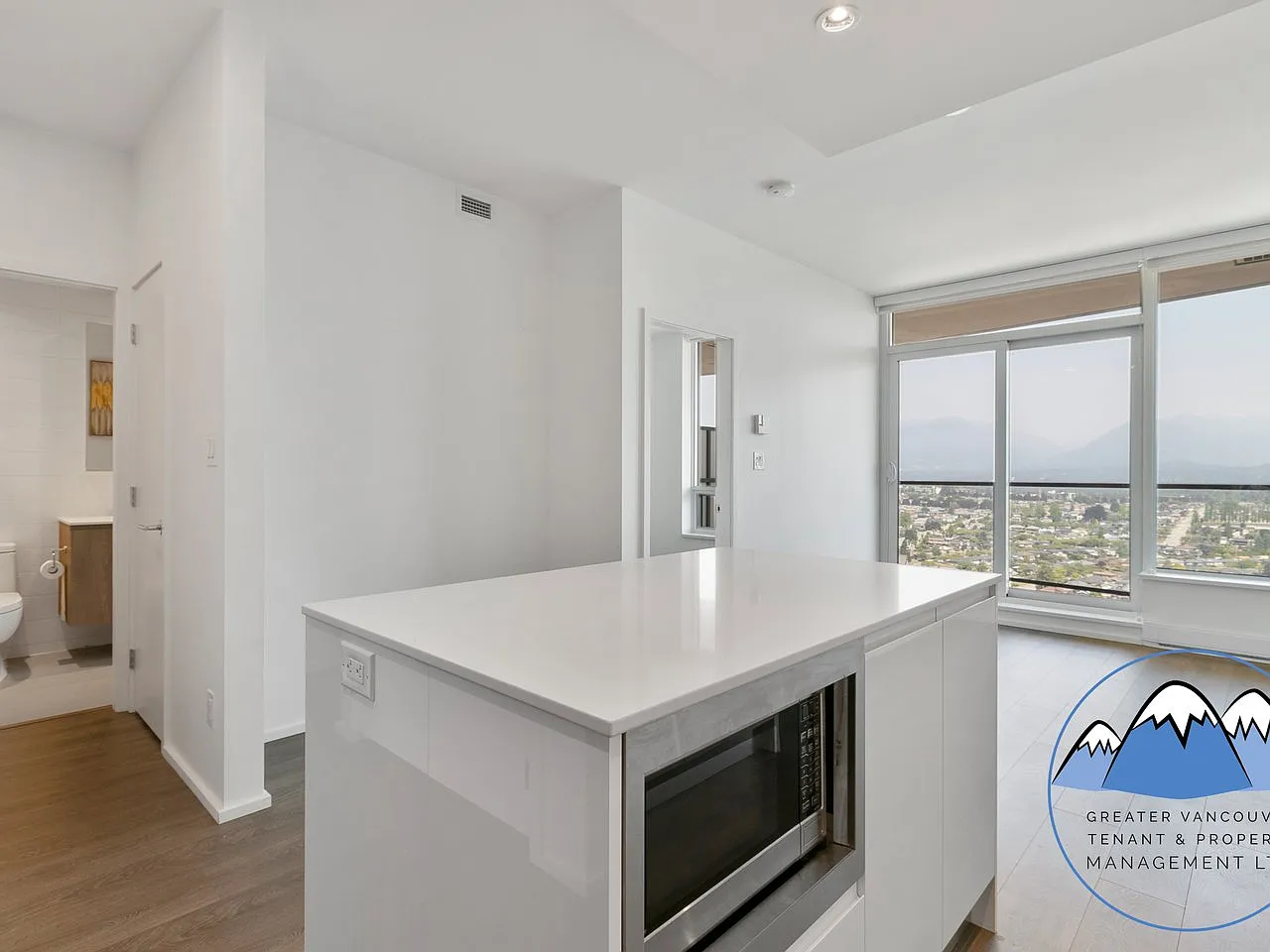4650 Brentwood Boulevard — Photo 4