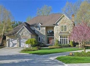 1820 Century Oaks Dr #16, Westlake, OH 44145