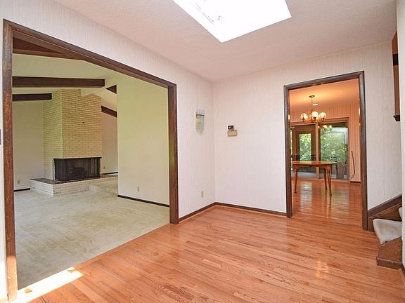 2nd image of 6655 Seminole Dr