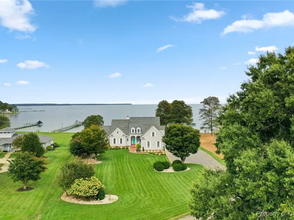 118 Fitchett Dr, White Stone, VA 22578