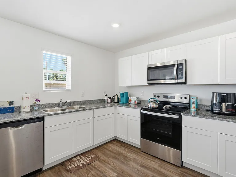 15610 S Moon Valley Rd — Photo 14