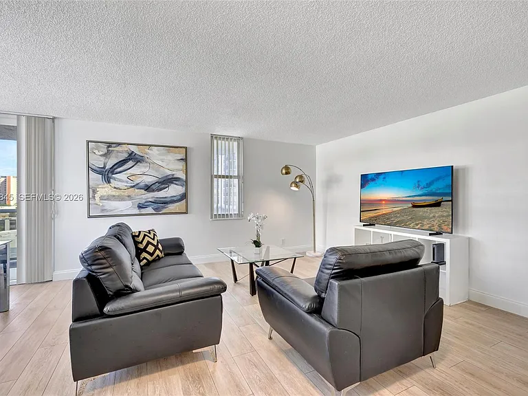 3015 N Ocean Blvd #6A — Photo 8