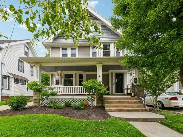 1062 Lakeland Ave, Lakewood, OH 44107