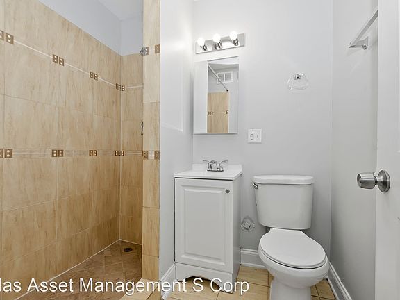 4th image of 6607 S Kimbark Ave Unit 1