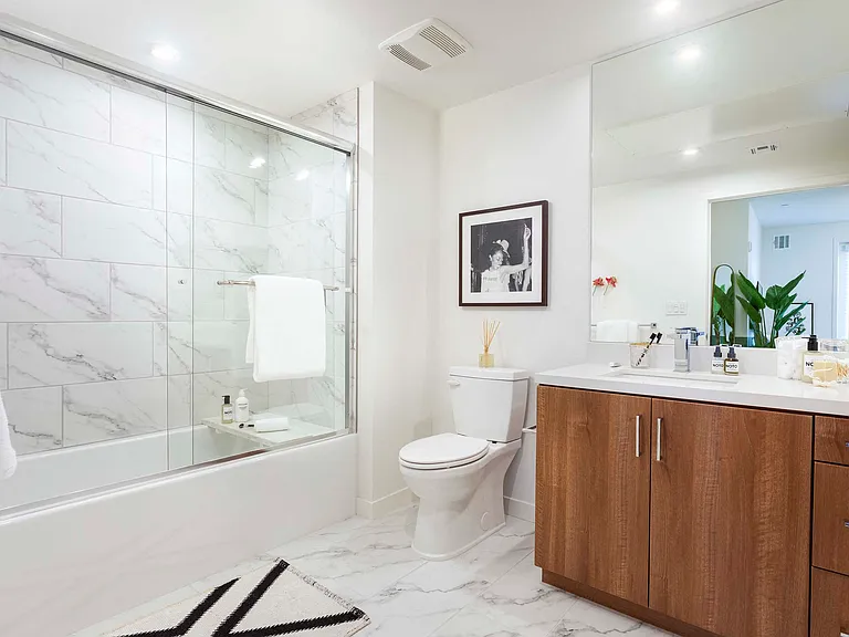 Alexan Noho West — Photo 49