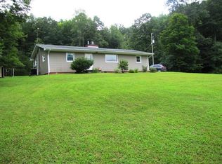 1972 Coulters Chapel Rd, Lindside, WV 24951
