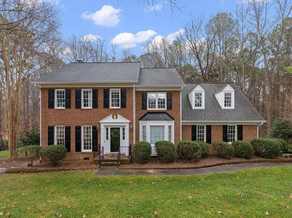 908 Streamer Ct, Raleigh, NC 27614