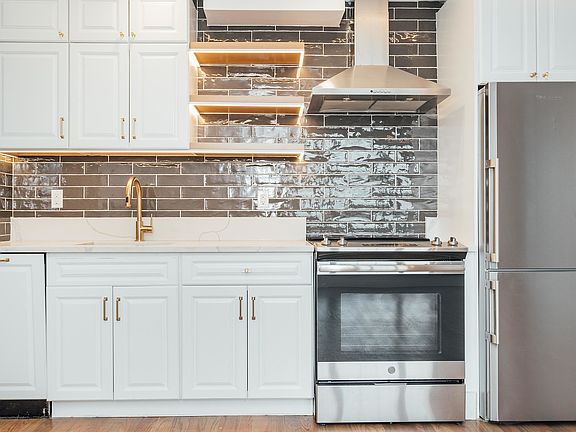 3rd image of 115 Stanwix St #706