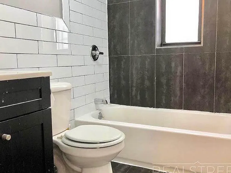 2080 Ocean Ave #3C — Photo 2