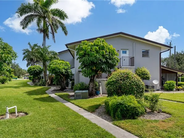 180 Cypress WAY E #B212, NAPLES, FL 34110