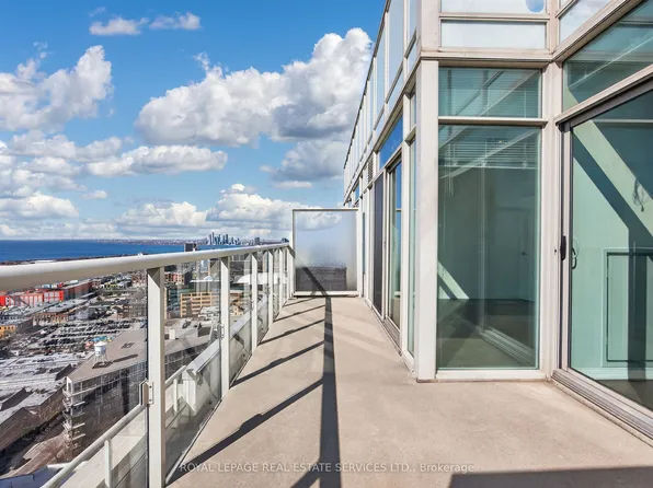 125 Western Battery Rd #3009, Toronto, ON M6K 3R8