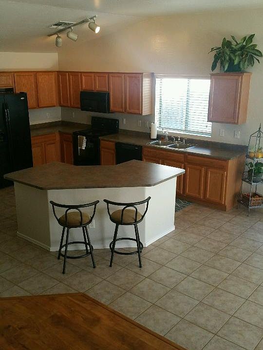 Kitchen with Island