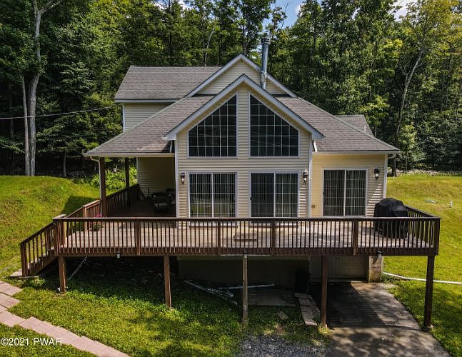 1st image of 123 Evergreen Dr