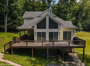 123 Evergreen Dr, Greentown, PA 18426