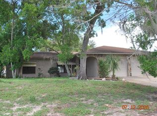 8941 Forest Lake Dr, Port Richey, FL 34668