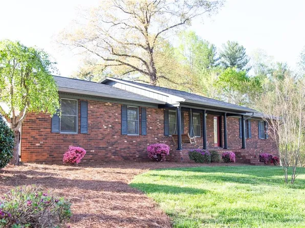 159 Evans Ln, Wilkesboro, NC 28697