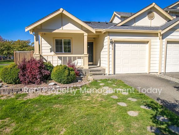 2nd image of 3598 Oxbow Ave E