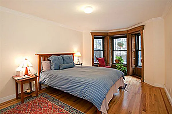 Sold by Warren Lewis Realty | media 27