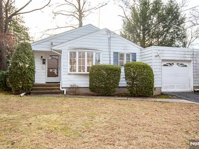 116 Pleasant Ave, Bergenfield, NJ, 07621