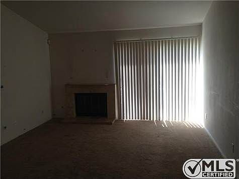 3rd image of 2075 Lakeridge Cir Unit 203